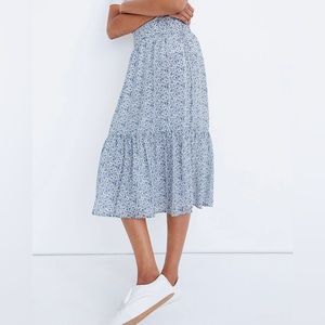 Madewell - Tiered Peasant Midi Skirt in Climbing Floral (Size S)